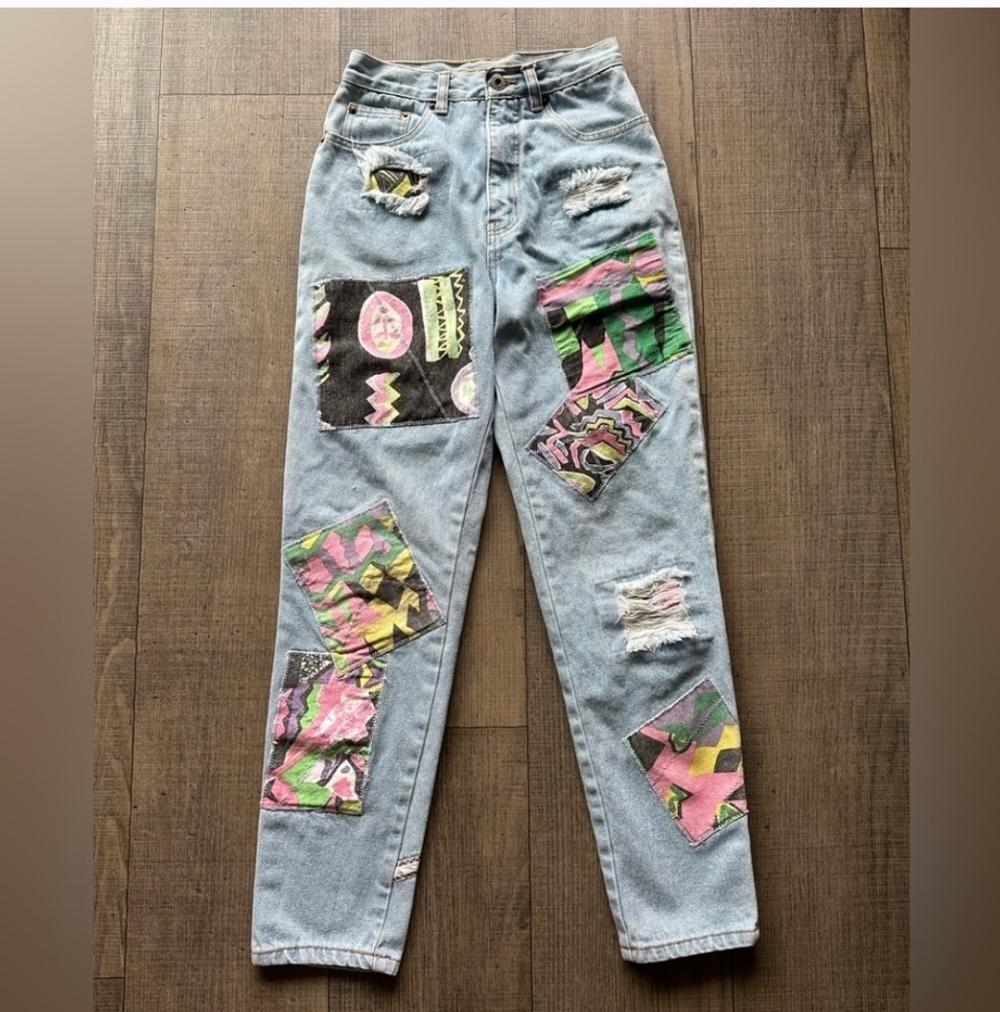One Of A Kind 80's Inspired Handmade Patch Work Boyfriend Style Denim Jeans Sz 0 - Picture 2 of 10